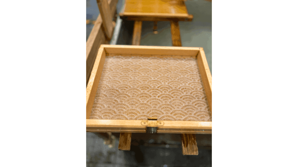 小津和紙：和紙体験工房：紙漉き