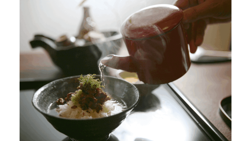 出汁茶漬けはマストトライ!|旅行者に人気の必食グルメ